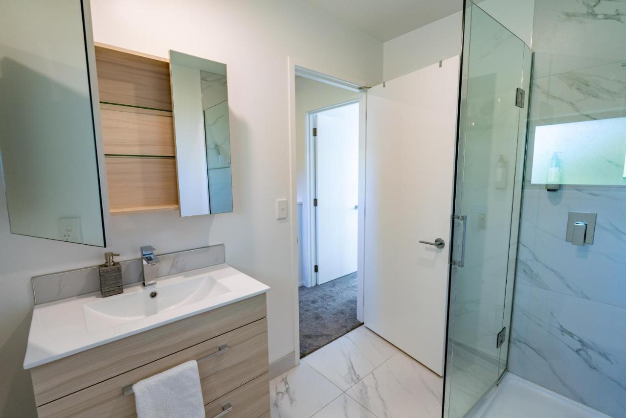 King Bed On Hagley Park Corner In The Cbd Apartamento Christchurch Exterior foto